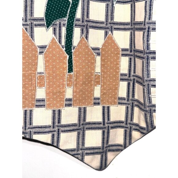 Handmade Quilted Cotton Vest With Appliqué House & Flowers Design Button Closure - Picture 7 of 8